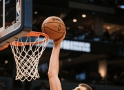 米兰体育官网-黄蜂惨败掘金，遭遇四连败