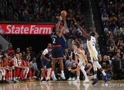 米兰体育下载-NBA季后赛形势逆转，弱队逐渐崛起