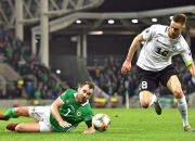 米兰,-荷兰队以比大胜爱沙尼亚，实现三连胜的简单介绍