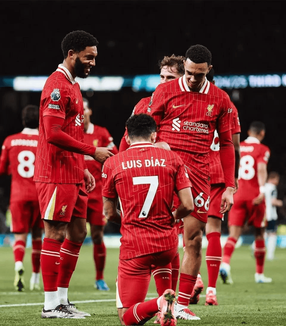 关于英超：利物浦客场告捷，积分榜居首的信息