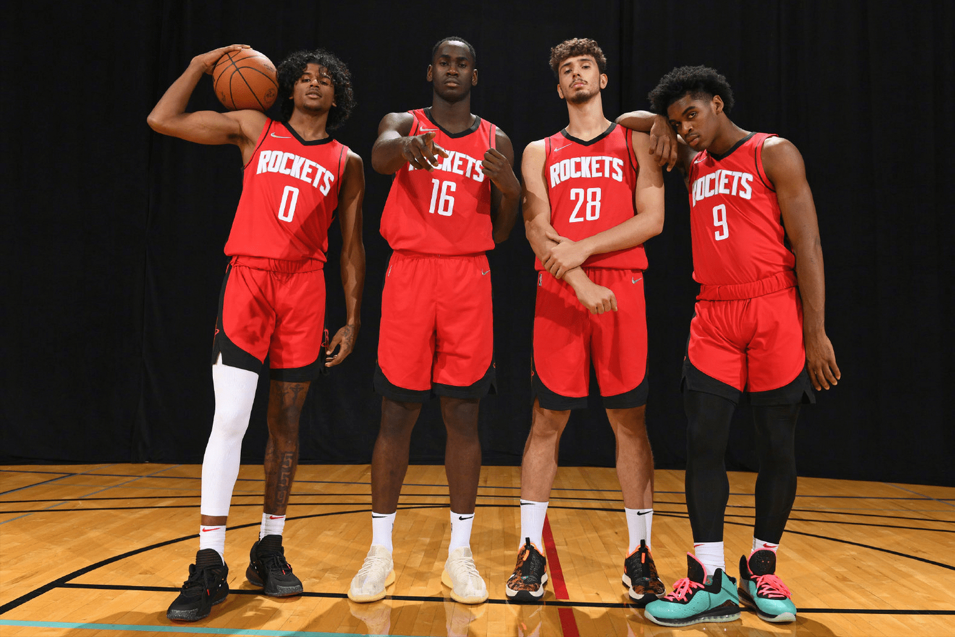 篮网主场横扫火箭,取得完美胜利 篮网主场横扫火箭,取得完美胜利