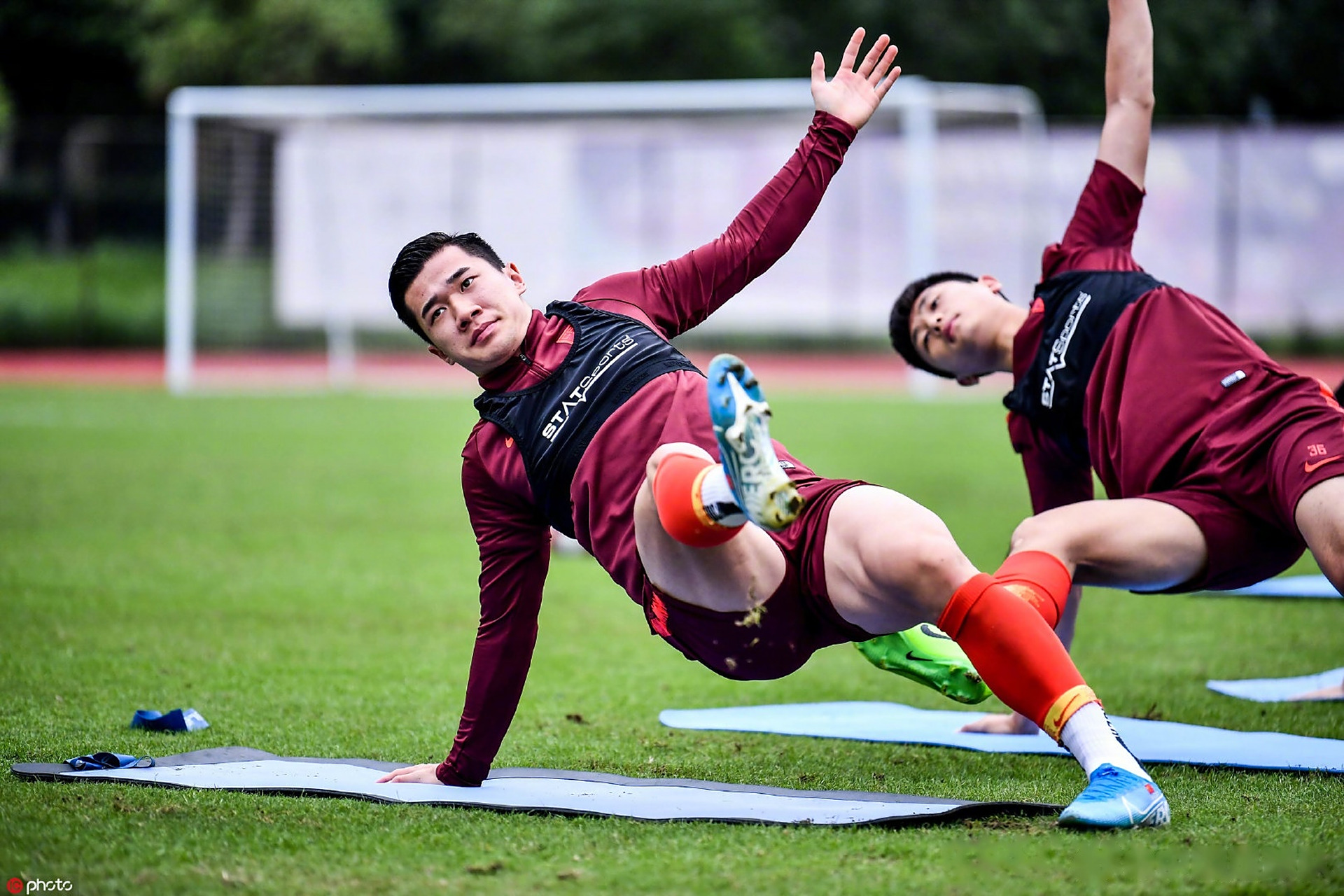 雷恩捷克队大比分取胜,向冠军发起冲击的简单介绍 雷恩捷克队大比分取胜,向冠军发起冲击的简单介绍