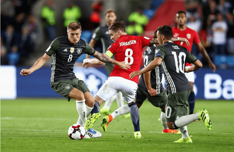 欧国联赛赛程调整，球队遭遇挑战