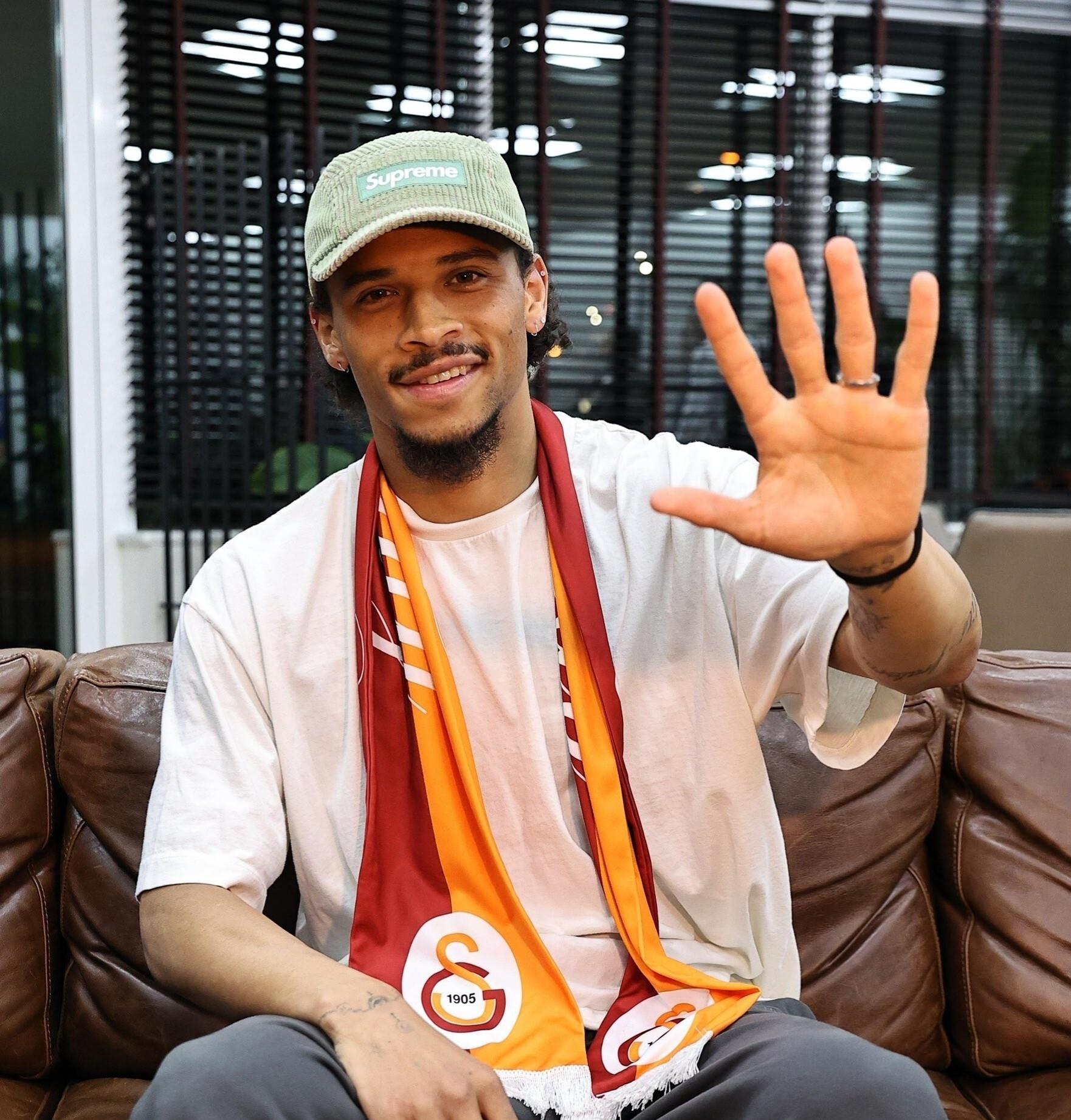 意甲球队热刺意欲揽下著名中场球员