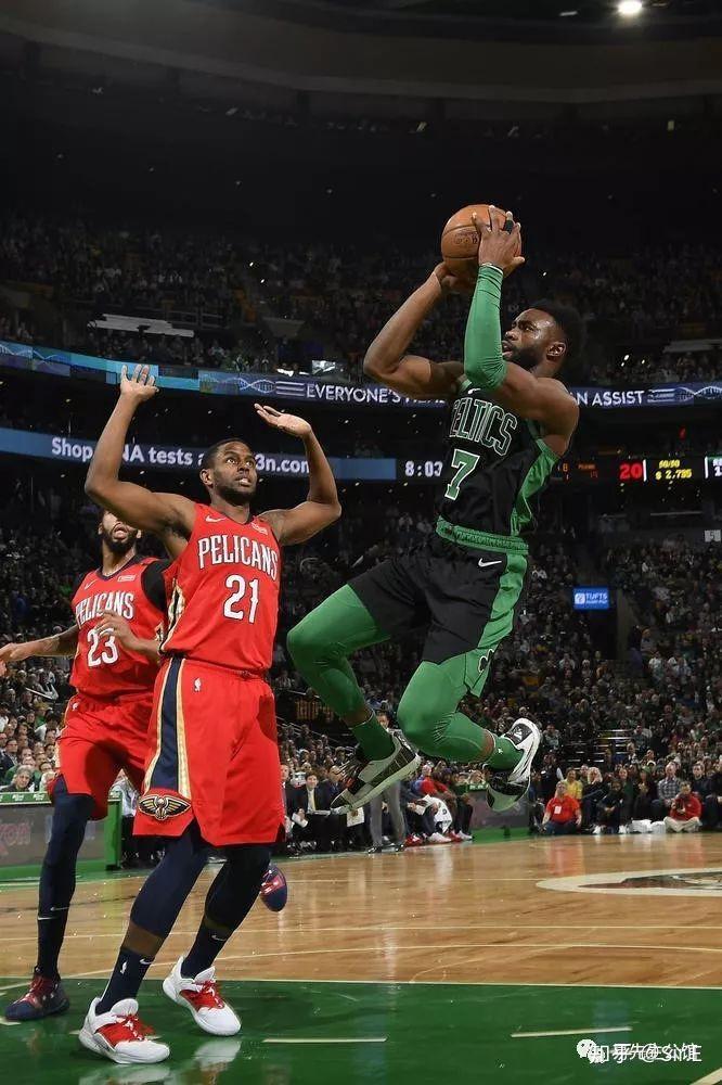 凯尔特人客场横扫鹈鹕，壮丽全胜的简单介绍