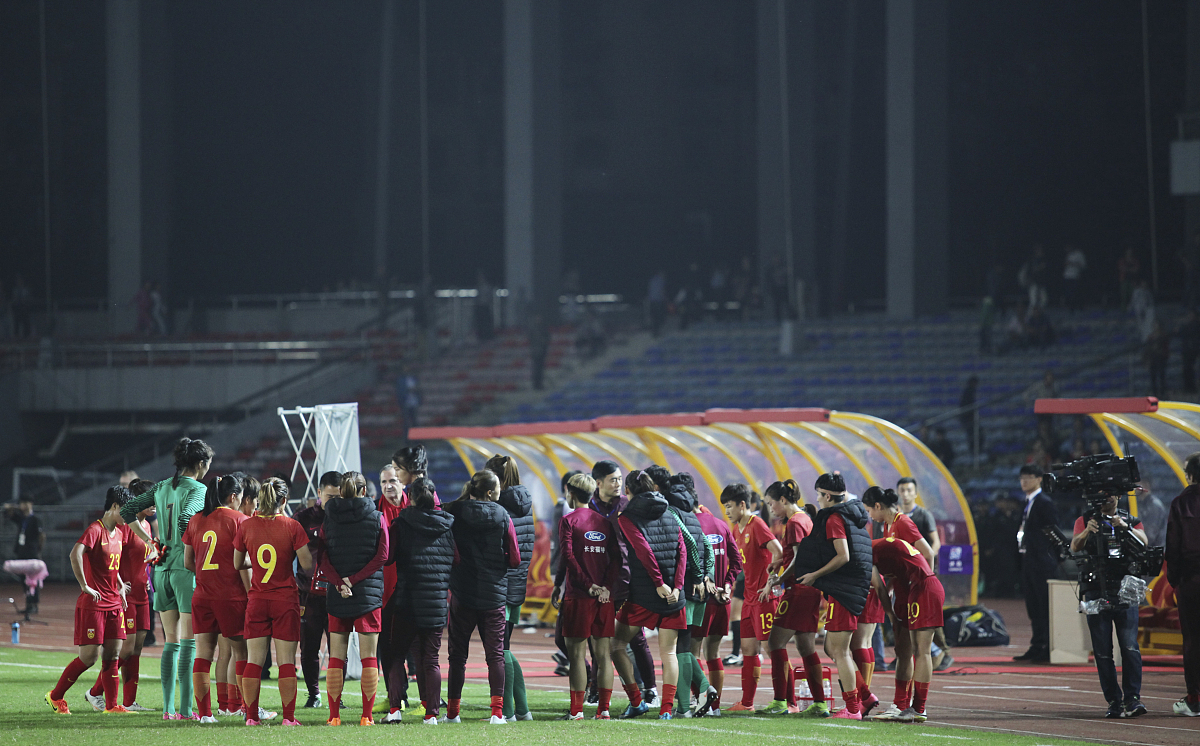 亚特兰大队员豪取胜利,进一步稳固领先的简单介绍 亚特兰大队员豪取胜利,进一步稳固领先的简单介绍