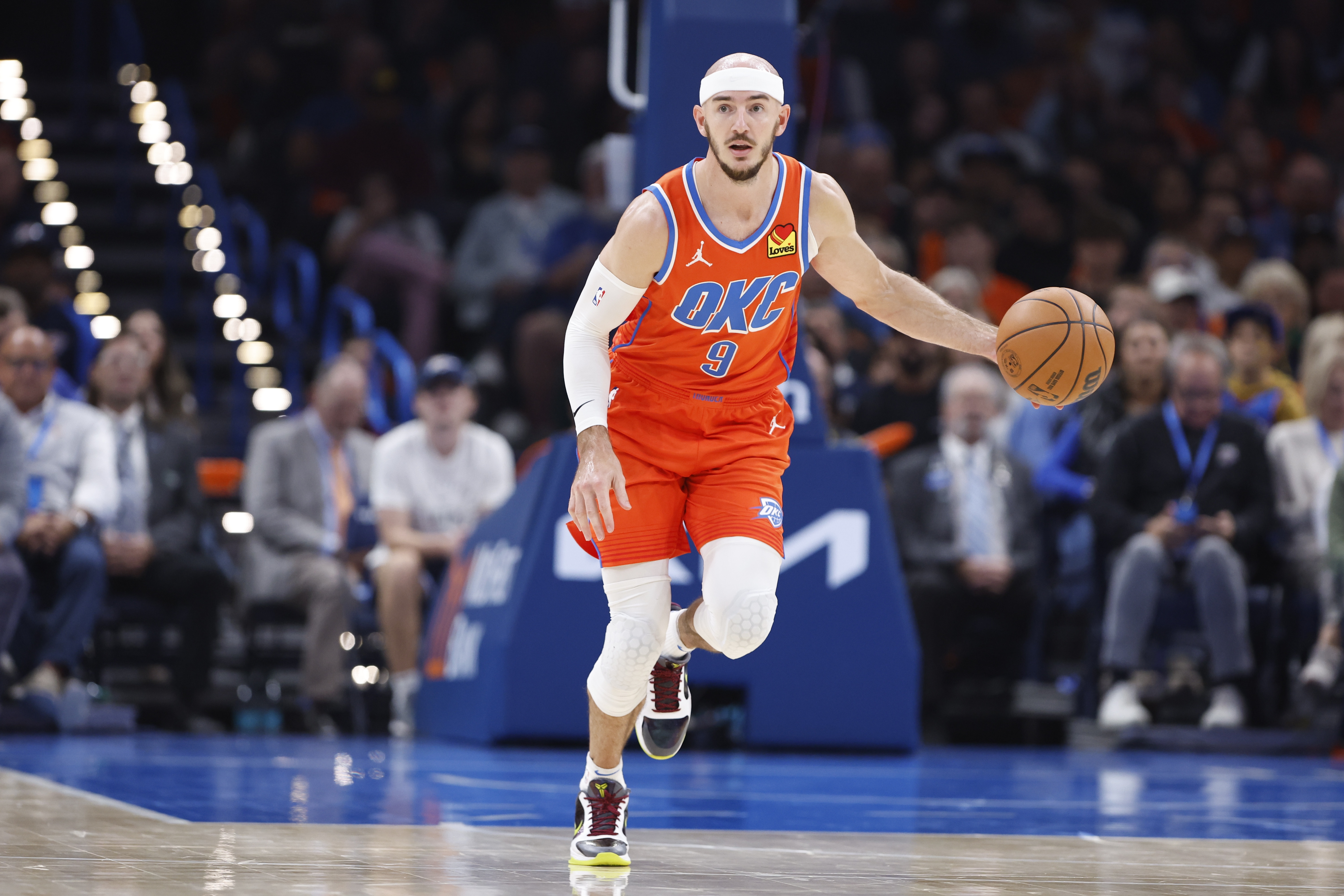 雷霆队主帅因发挥不佳遭到解雇