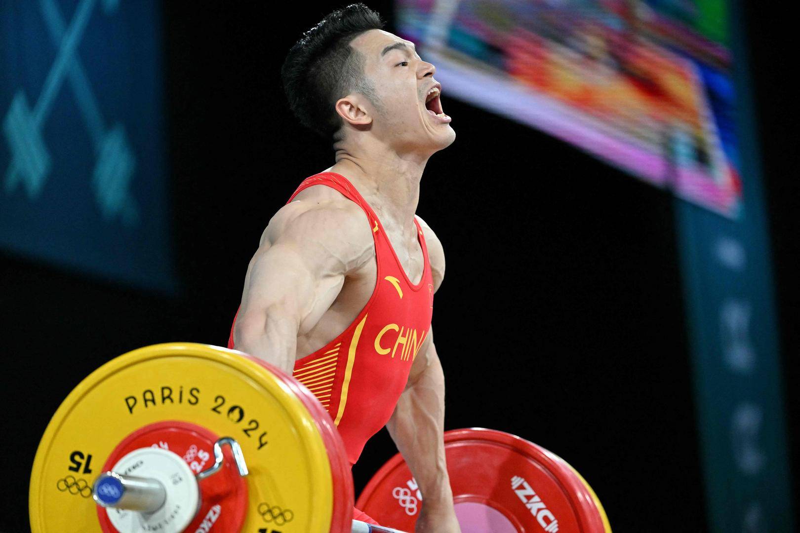 精神抖擞,选手全力出击斗智斗勇 精神抖擞,选手全力出击斗智斗勇