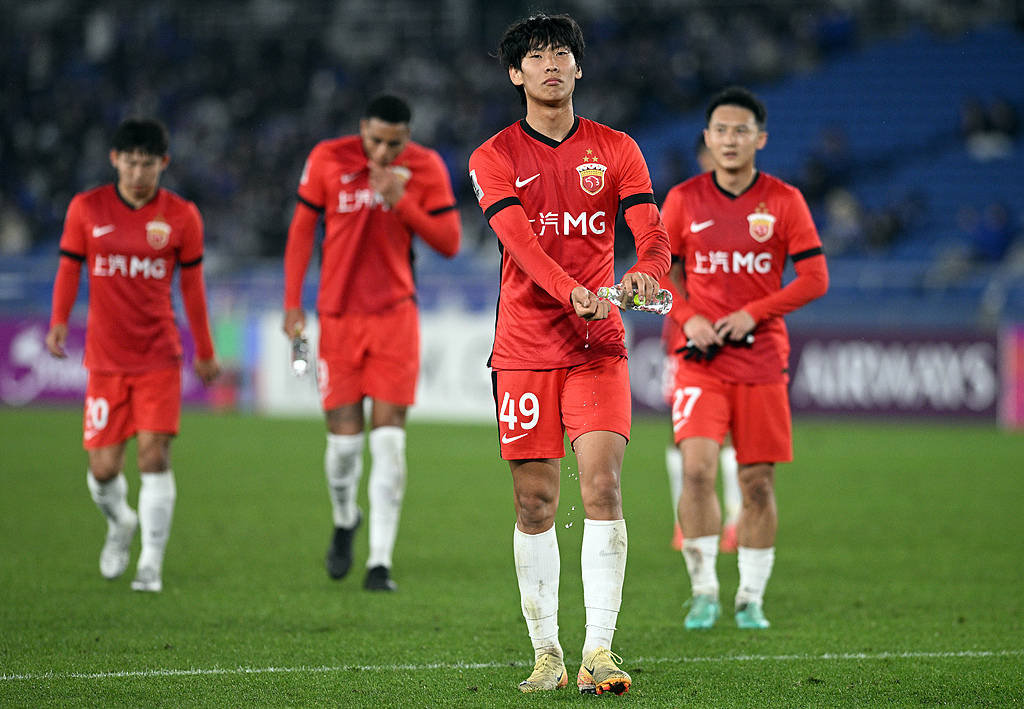 包含中国国奥队将赴奥运会备战19名球员入选备战名单的词条